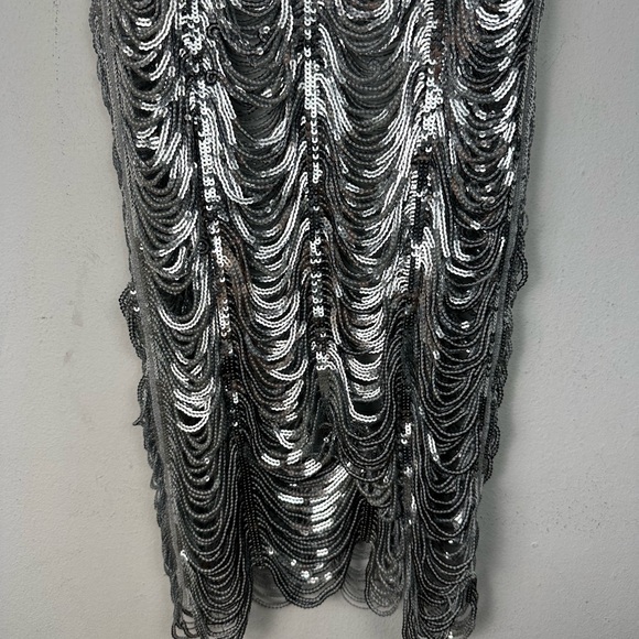 ZARA NWT Women’s Sleeveless Sequin Silver MIDI Dress Size XS-S - Picture 4 of 8